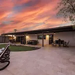 Luxe Resort Retreat